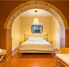 8 Bedroom Villa with Pool near Certaldo, Tuscany, Sleeps 14 - 15